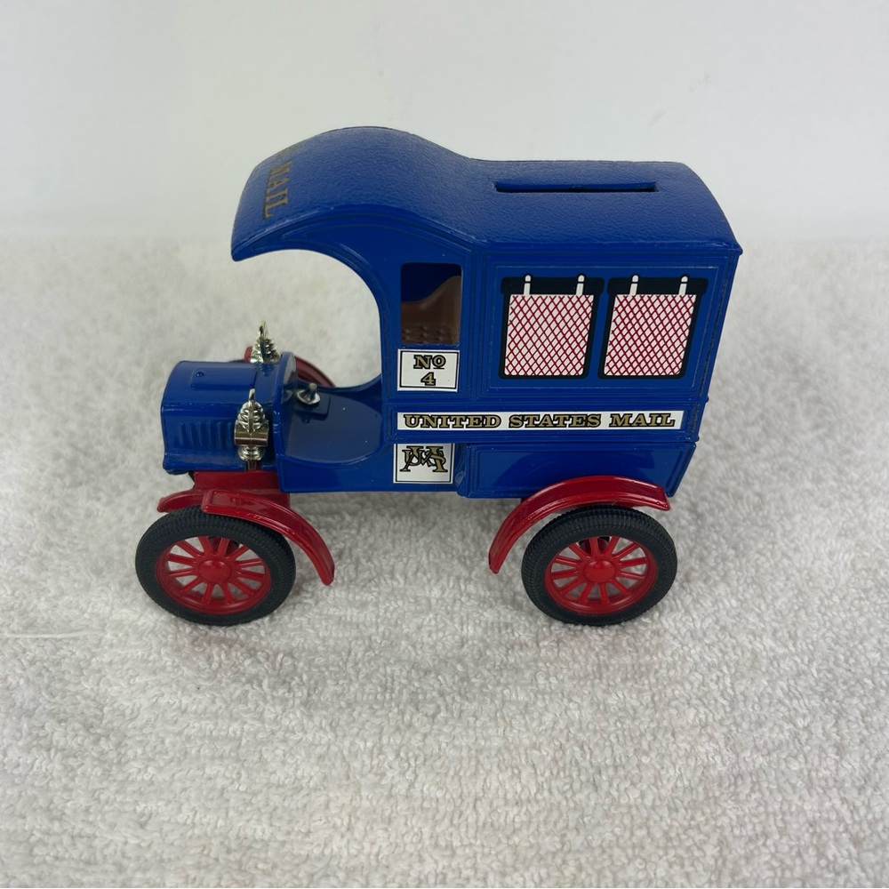 Set of 4 - VTG '87-90' ERTL U.S. MAIL Limited Edition Series die-cast bank cars. - Picture 6 of 16